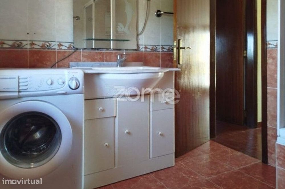 Moradia pronta a habitar para venda em Vila Mendo de de Tavares