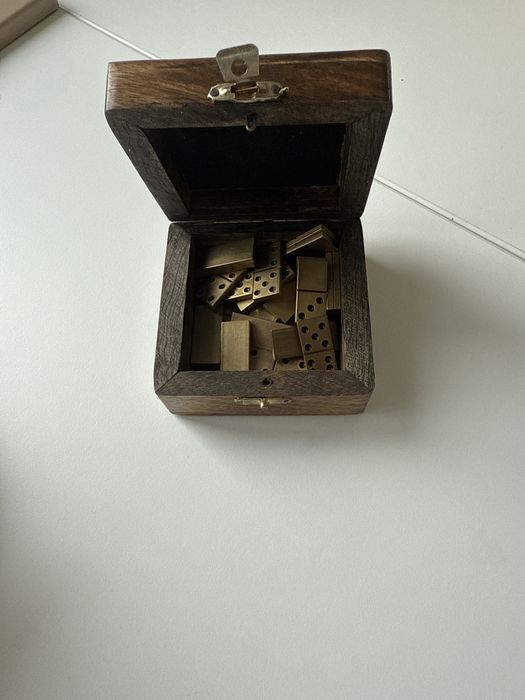 Доміно залізне, маленьке