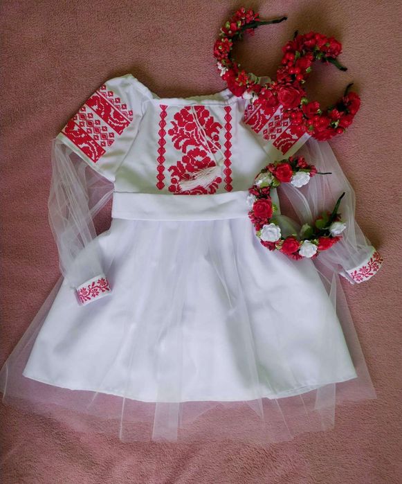 Вишиванка.  Вишиті сукні