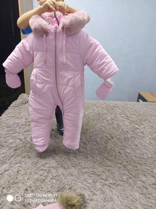 Продам зимовий комбінезон та шапку