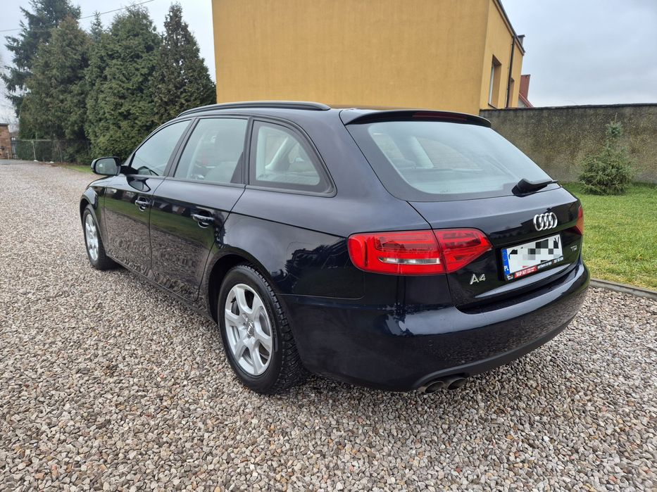 AUDI A4 B8 AVANT 2.0 TDI / 2010 / manual / NOWE OPONY / zarej.PL