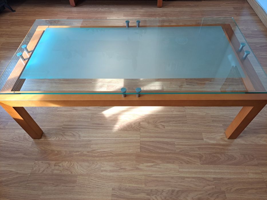 Mesa de centro de vidro