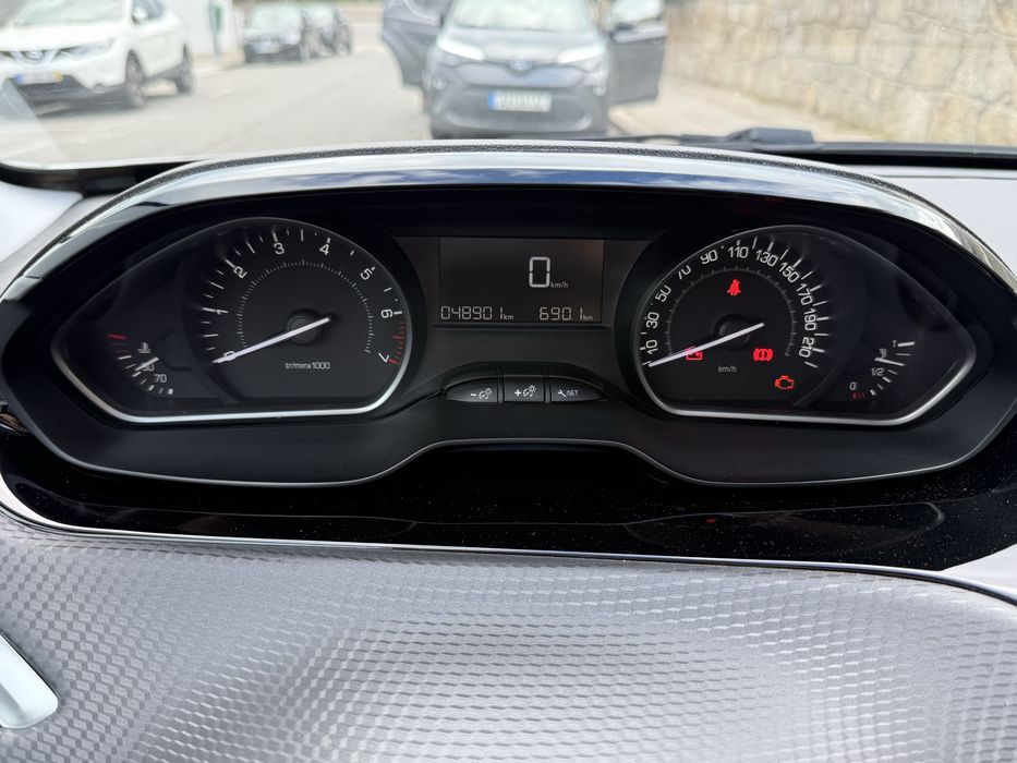 Peugeot 208 | Poucos Kms - 2018