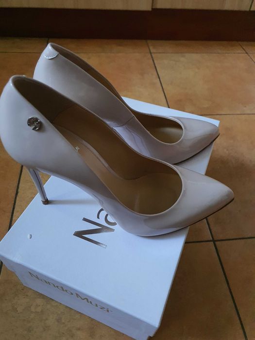 Новые итальянские туфли лодочки Nando Muzi 39.5 оригинал LE SILLA