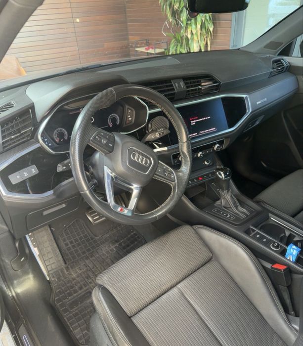 Audi  Q3 35 tdi s line
