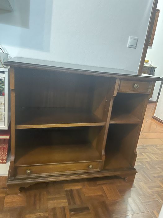 Móvel de televisão