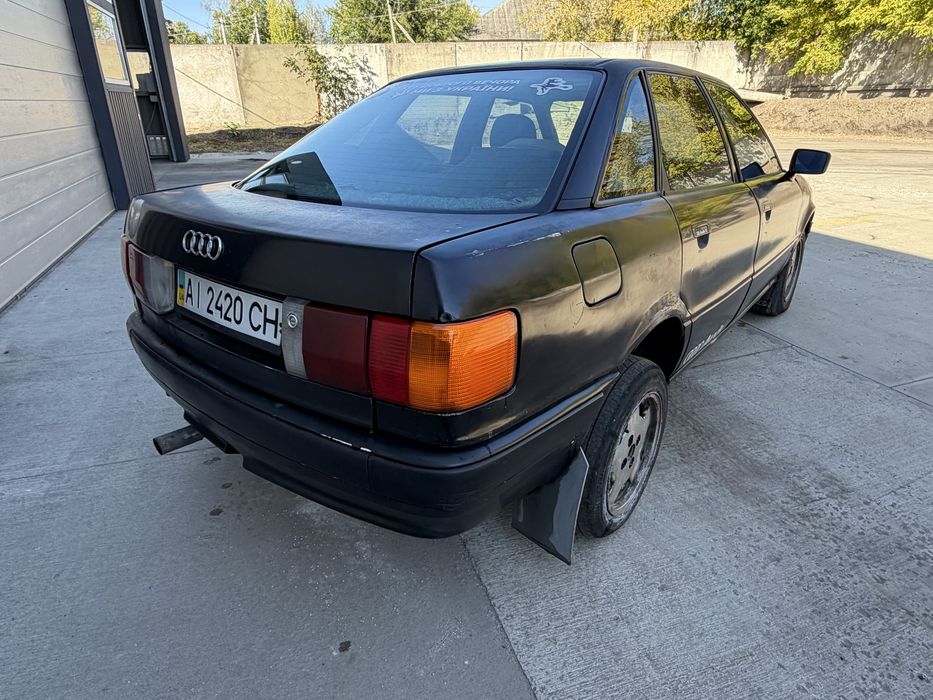Ауді 80 1.8 газ бензин