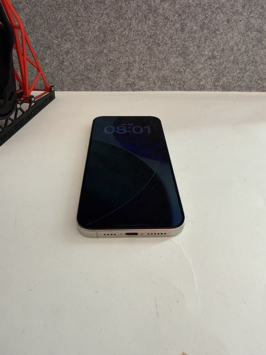 Troco/Vendo Iphone 15 Pro Max 256GB White titanium