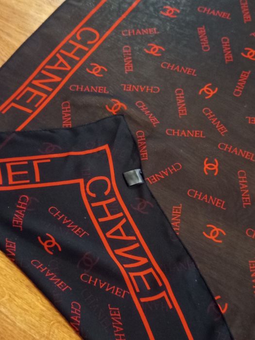Стильный платок,шарф с логотипом Chanel