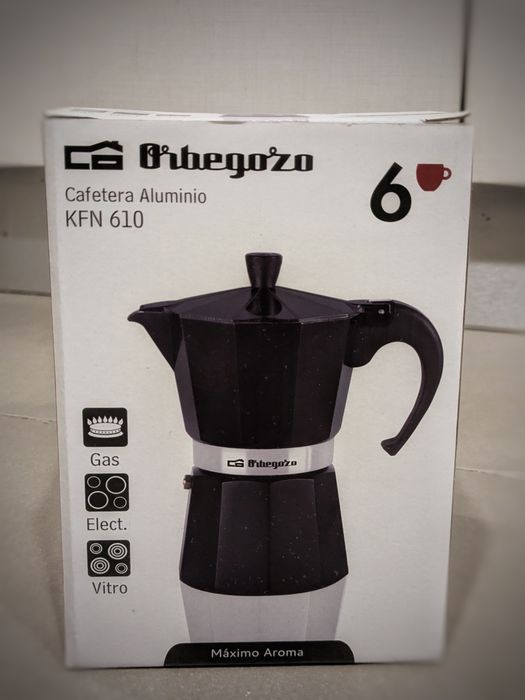 Cafeteira Moka italiana NOVA