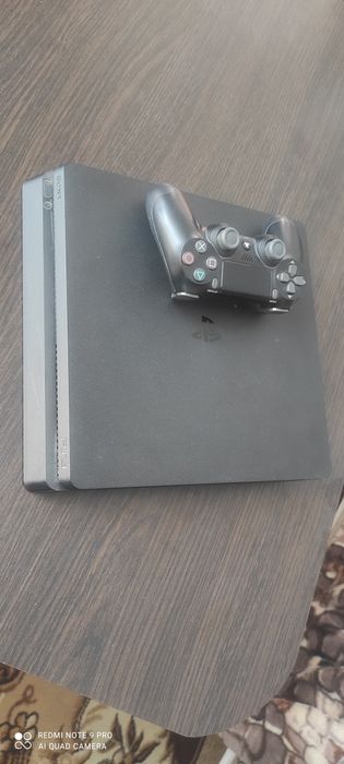PS4 Slim 1TB в отличном состоянии + джойстик
Описание:
PlayStation 4 S