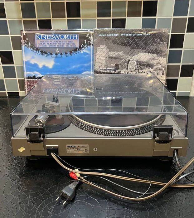 Teac PX300 Вініловий програвач