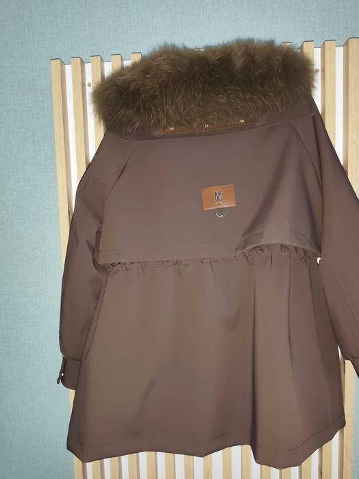 Продам парку жіночу