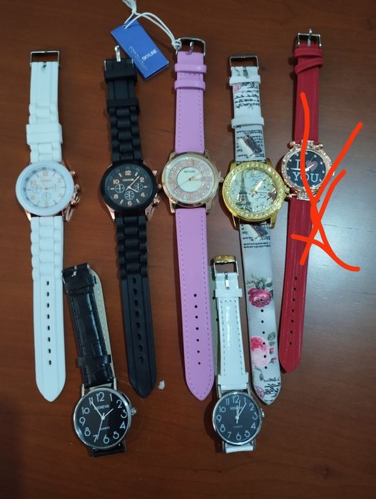 Relógios  tercos benzidos pulseiras etc