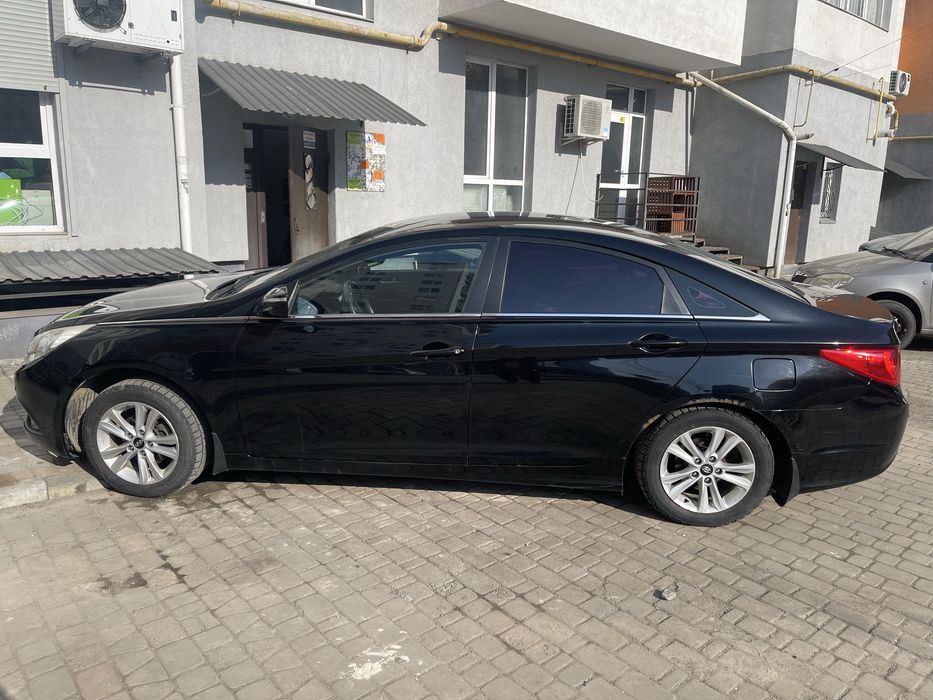 Hyundai Sonata 2012 Автомат | 2.0 Газ/Бензин | Власник, 2 комплекти нової гуми