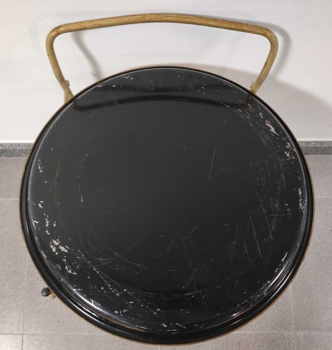 Carrinho metálico de bebidas - bar