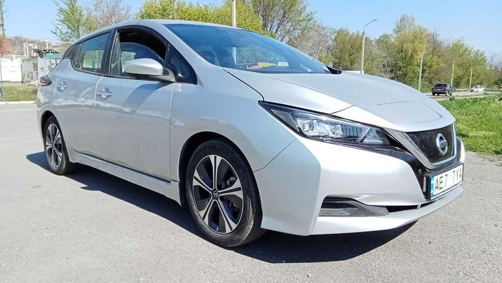 аренда прокат nissan leaf 2020 40 квтч 4 камеры