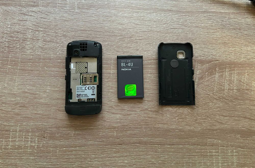 Telemóvel vintage Nokia C5-03