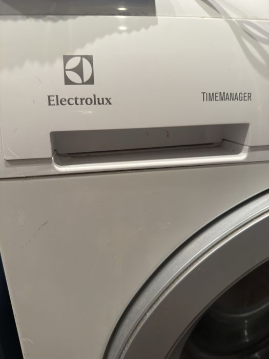 Sprzedam pralke elektrolux do naprawy