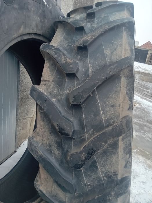 Opony 520/85 R 42