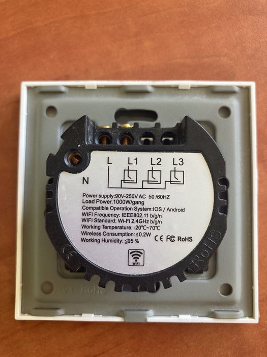 Włącznik dotykowy wifi biały pojedynczy led szkło