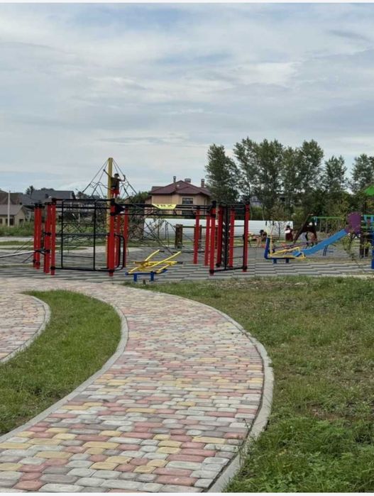 Однокімнатна квартира жк Пелюстковий від власника 45м