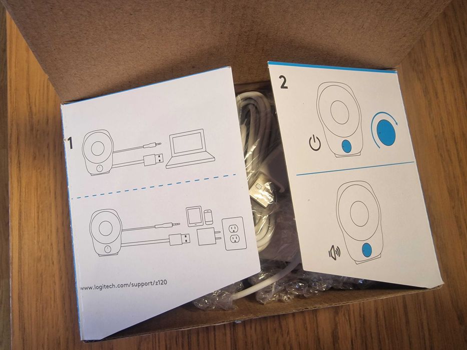 Colunas Logitech Z120 (novas)