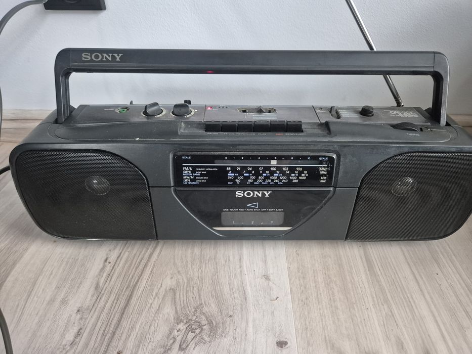 Radio magnetofon na kasety Sony kaseciak CFS-201L