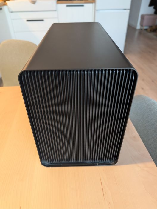 Razer Core X – Obudowa eGPU - zamień laptopa w sprzęt gamingowy