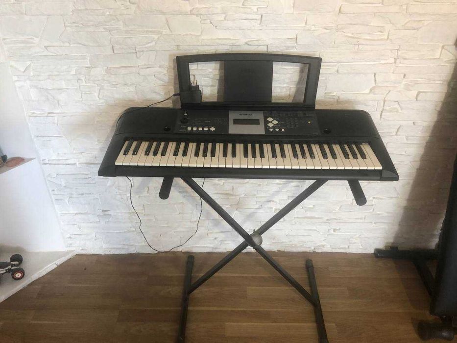 синтезатор Yamaha YPT-230