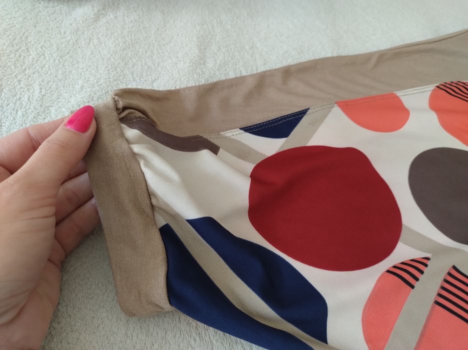 Śliczna bluzka w kółka, groszki