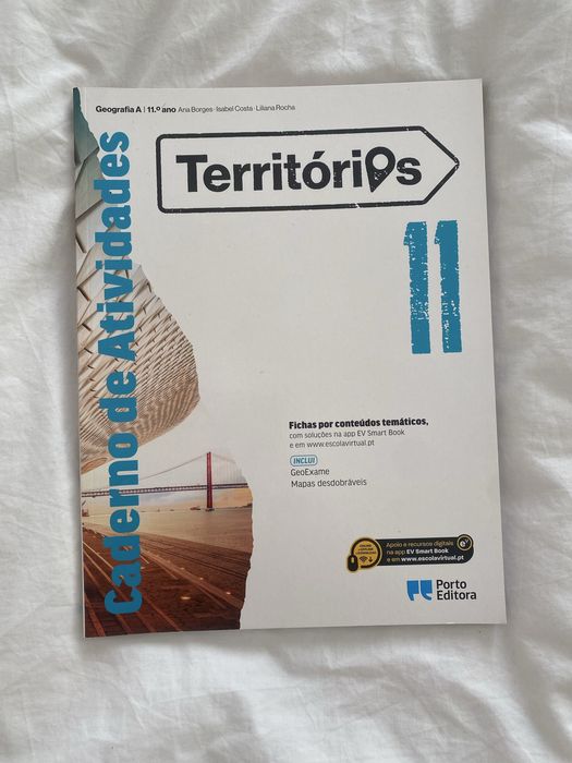 Caderno de atividades e preparação para exame Geografia A.