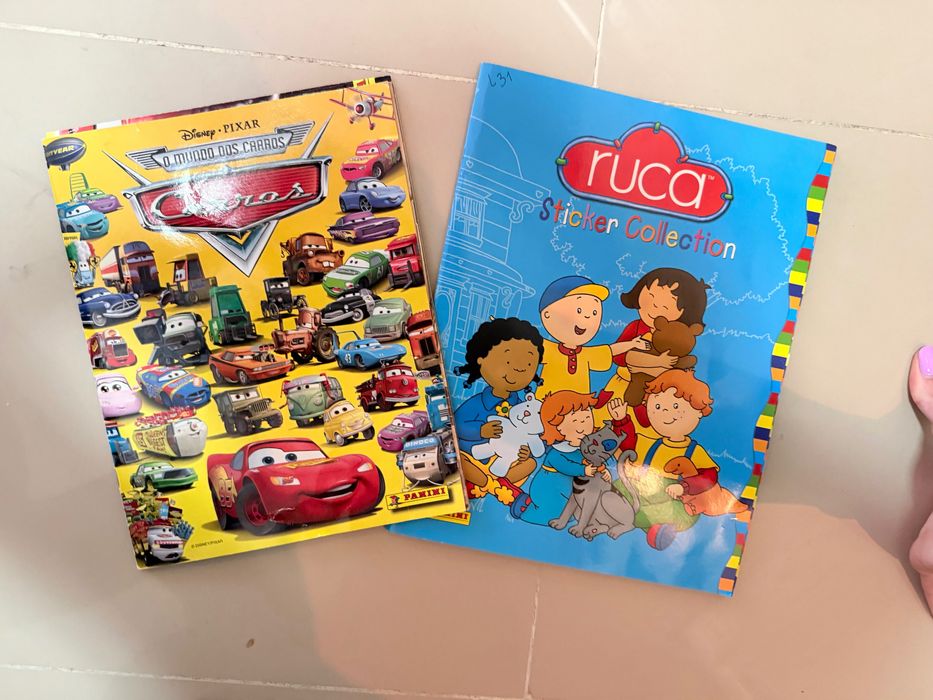 Caderneta panini carros e ruca
