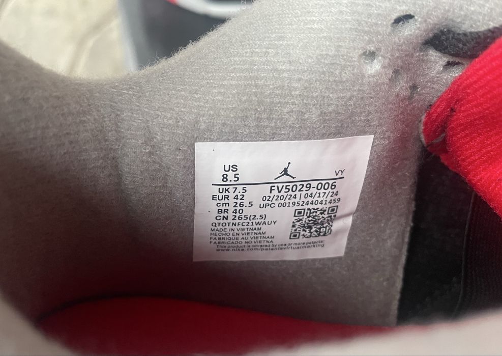 Air Jordan 4 Retro Bred Reimagined Lether шкіра кожа 36-45 в наявності
