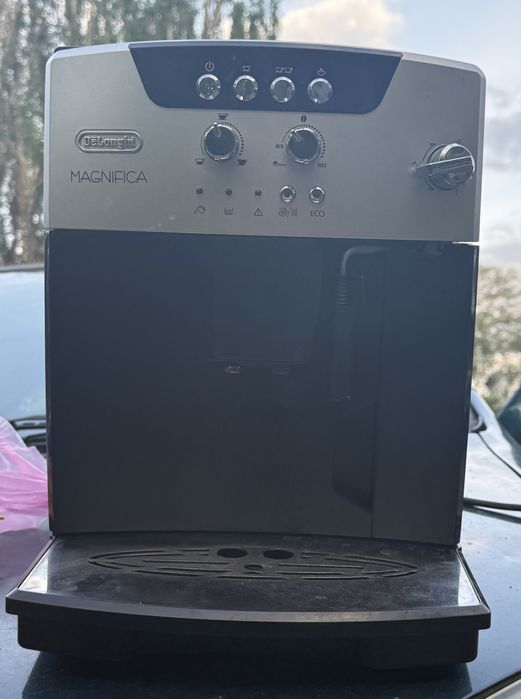 Кавоварка DeLonghi Magnifica