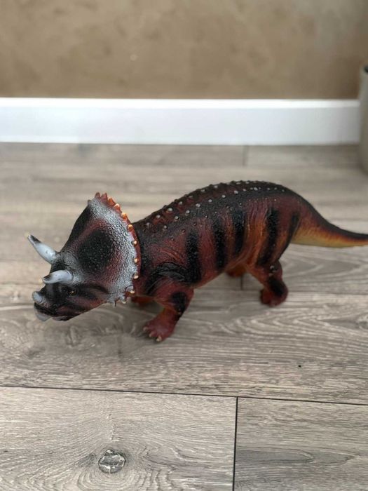 Динозавр Трицератопс