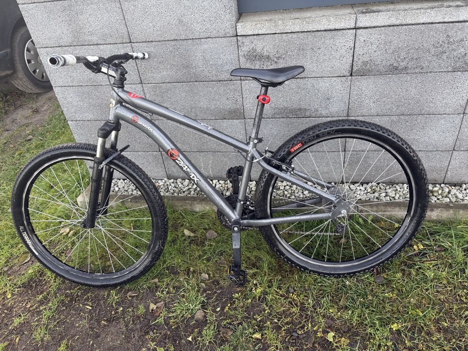 Sprzedam rower rockrider sto 27,5 calo  przerobiony na dirta
