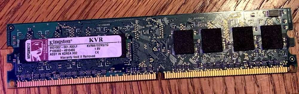 память 1 Gb DDR2-667 Kingston