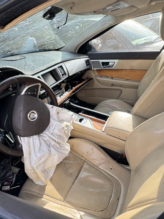 Jaguar XF 2012 3.0 После ДТП
