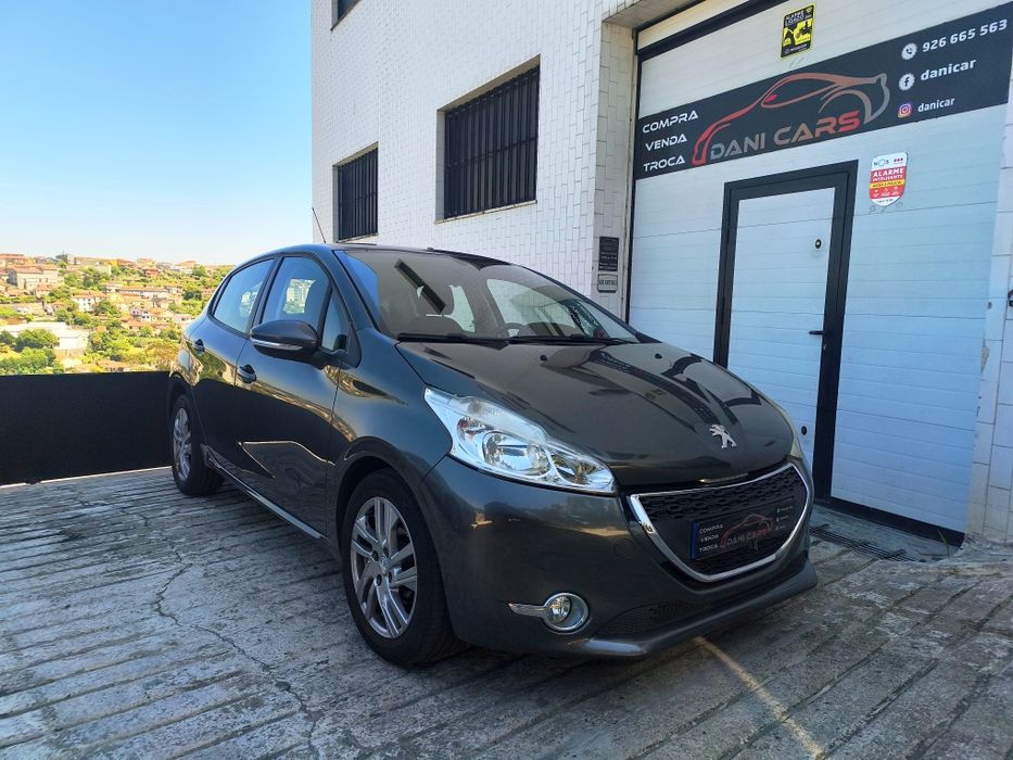 Peugeot 208 1.2 GPS