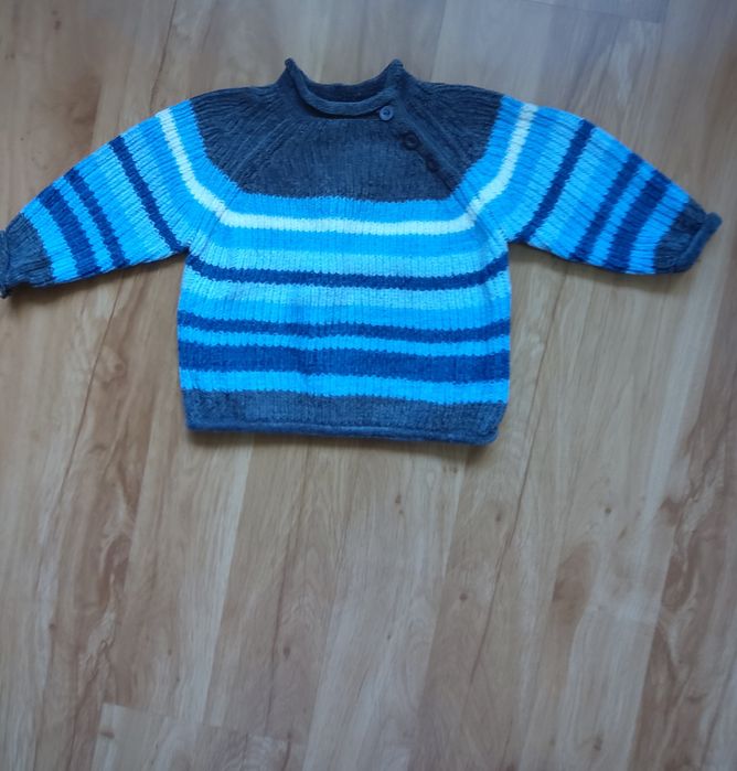 Sweterek niemowlęcy okay 68