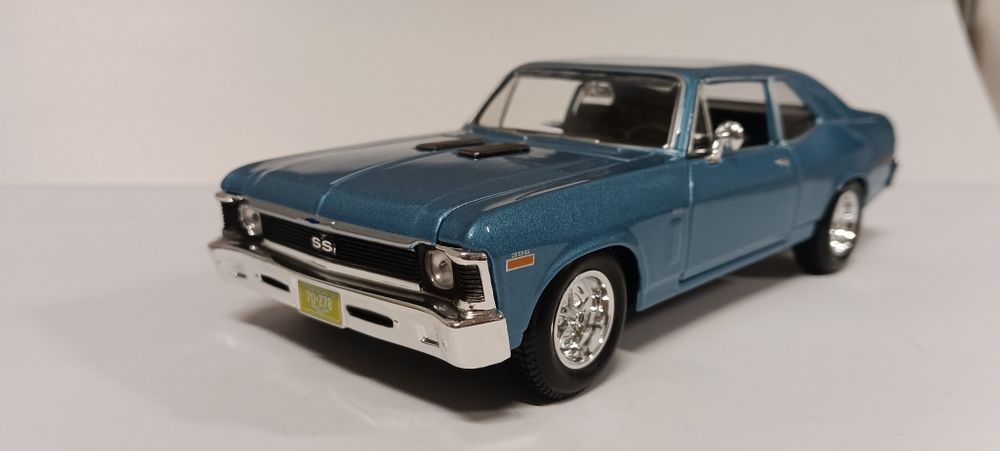 Carro Chevrolet Nova SS  1/24