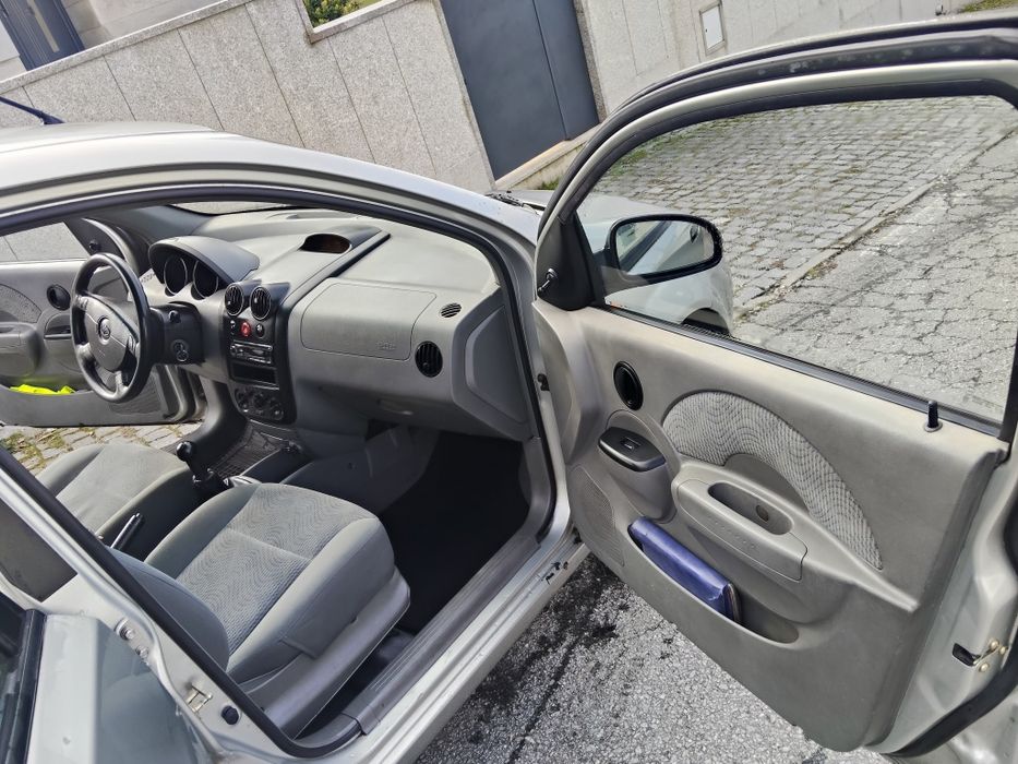 Carro barato a gasolina com AC Dawoo ano 2004