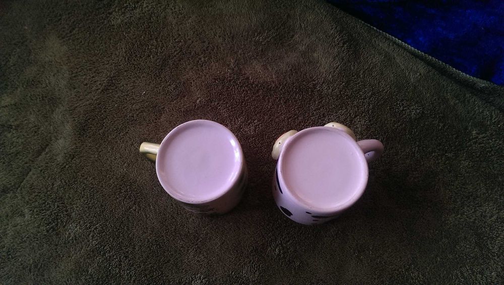 Кружки - чашки с собачками внутри 2шт. цена за обе