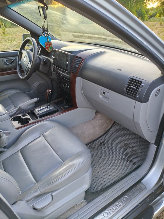 Продам Kia Sorento