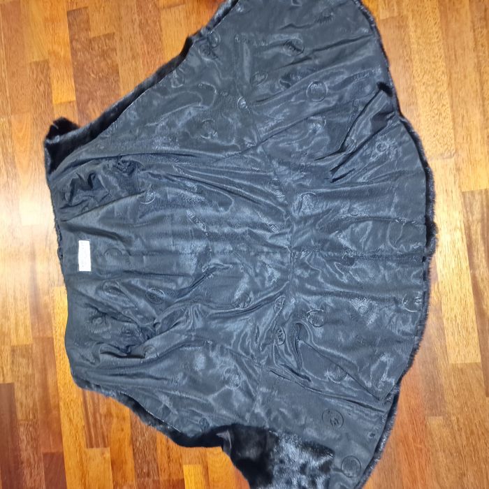 Норкова шубка гарнюча