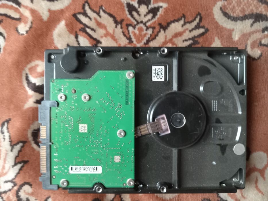 Жесткий диск для комрьютера.тера