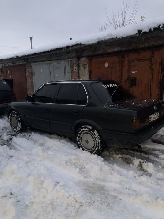 BMW e30 1990 р 324 d
