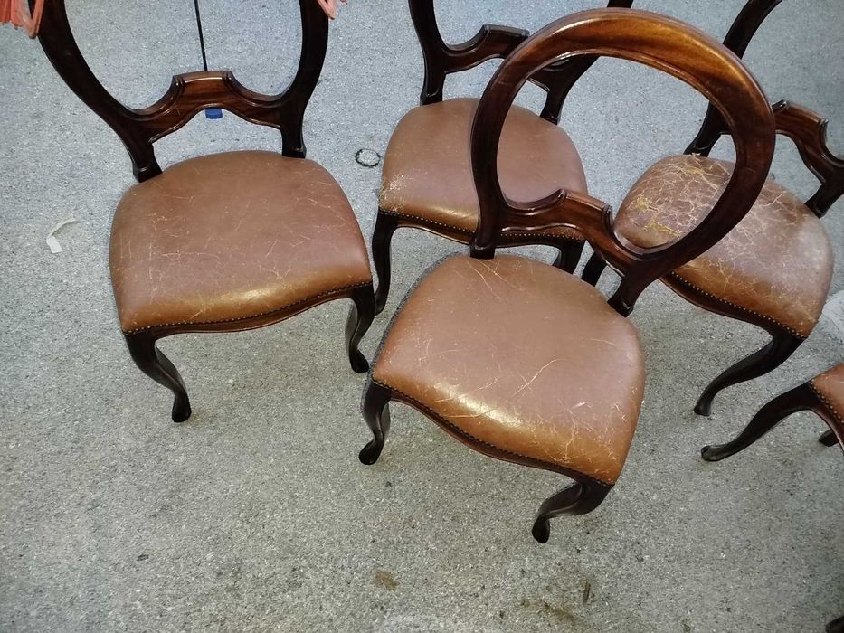 Conjunto de 6 cadeiras em madeira de mogno