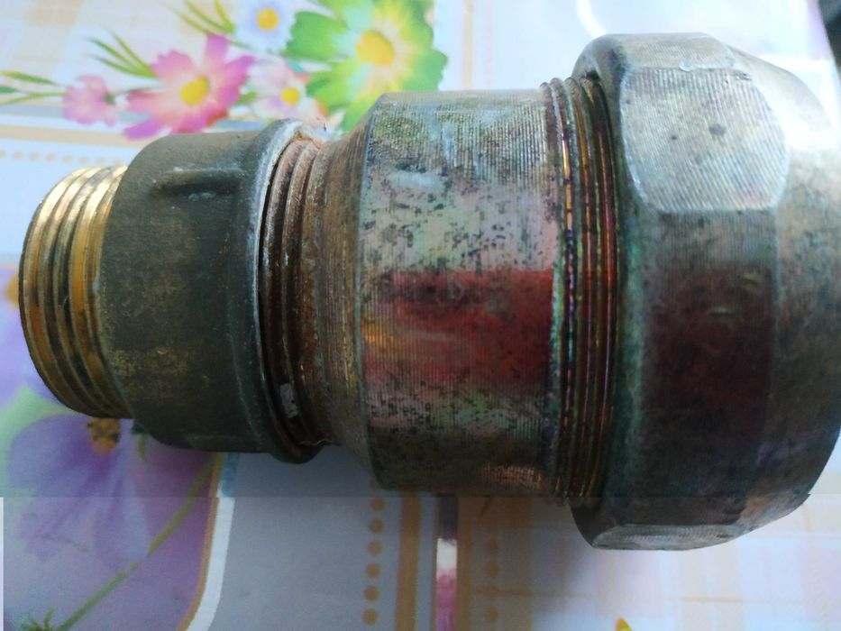 Обжимная муфта для труб стояков 2 штуки - одним лотом.